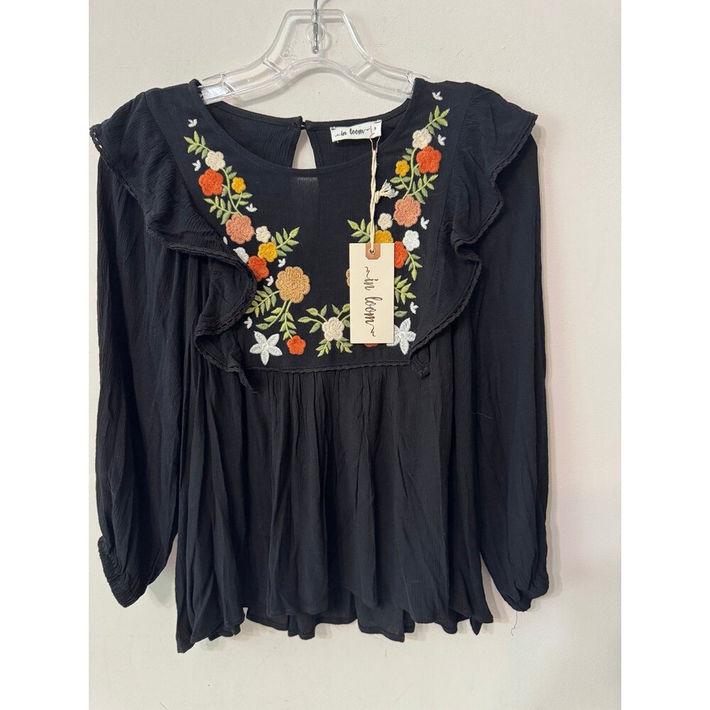 In Loom Black crinkle top boho small NWT